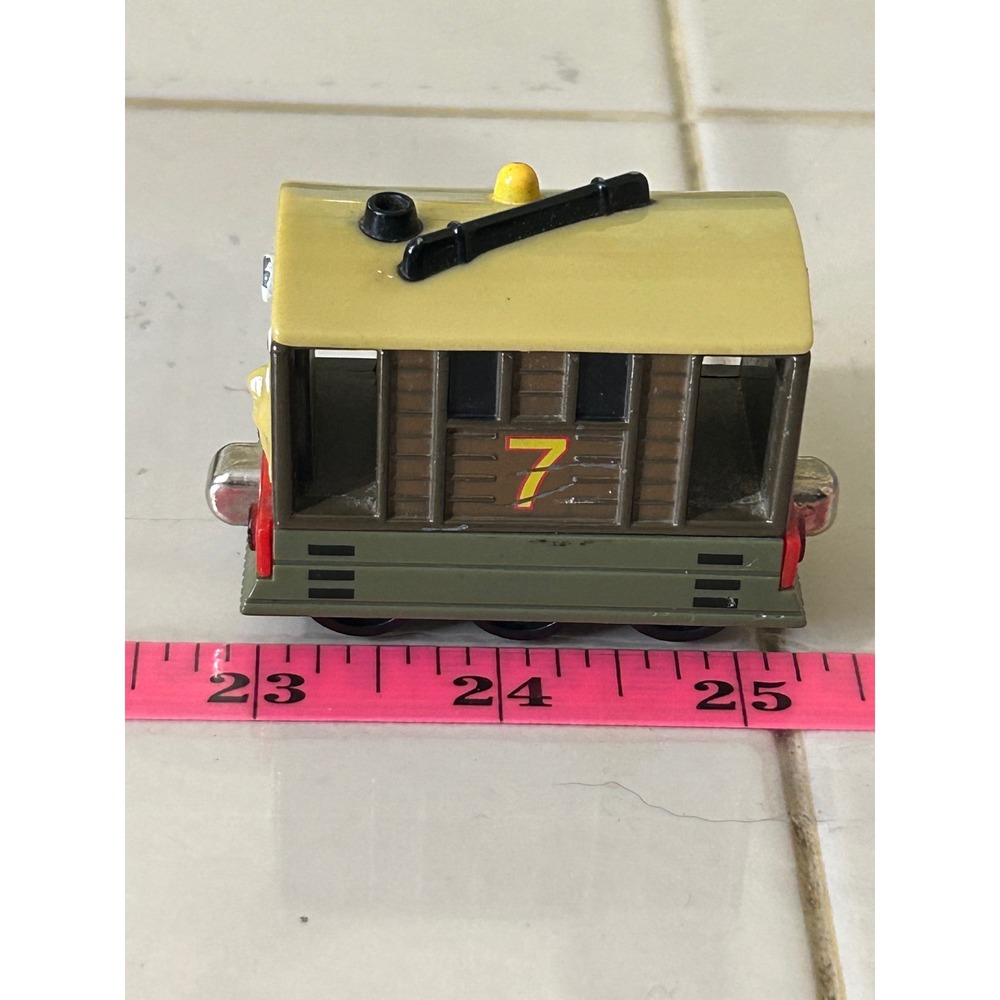 Thomas & Friends Take Along Toby the Tram Engine Die-Cast Magnetic Train No 7